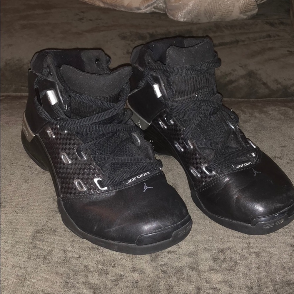 Air Jordan XVII OG BLACK/METALLIC SILVER